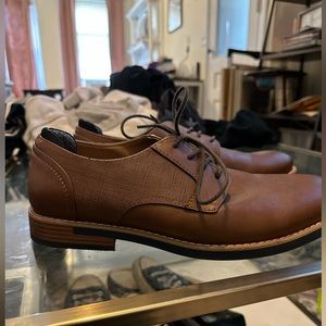 Men’s brown leather 10 1/2 Sonoma dress shoe
